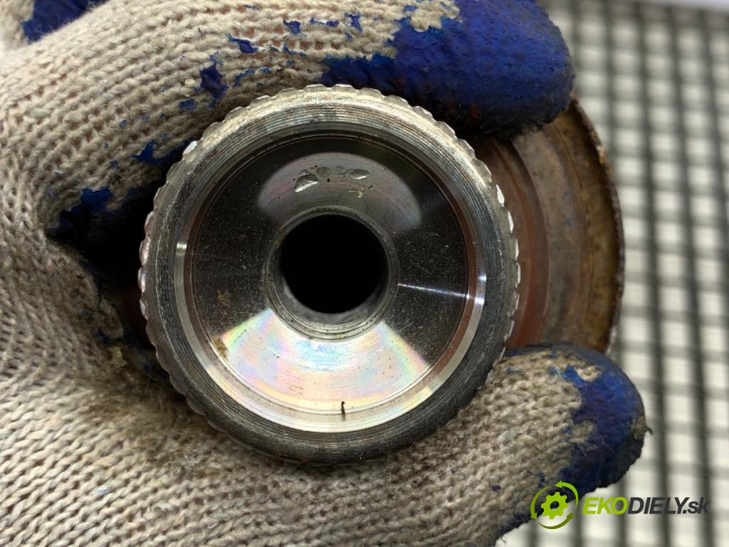 AUDI Q8 SUV 2018 210 kW 50 TDI Mild Hybrid quattro 2967 Poloos pravy zad 4M0501203D