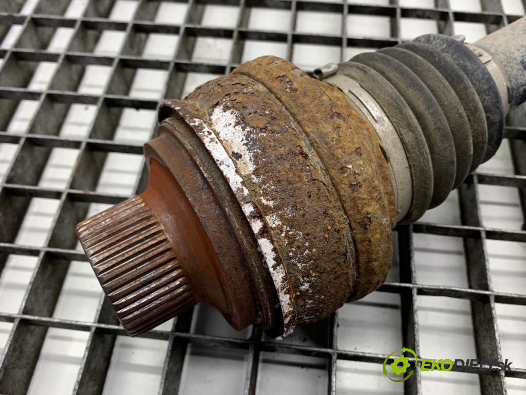 AUDI Q8 SUV 2018 210 kW 50 TDI Mild Hybrid quattro 2967 Poloos ľavy zad 4M0501203D