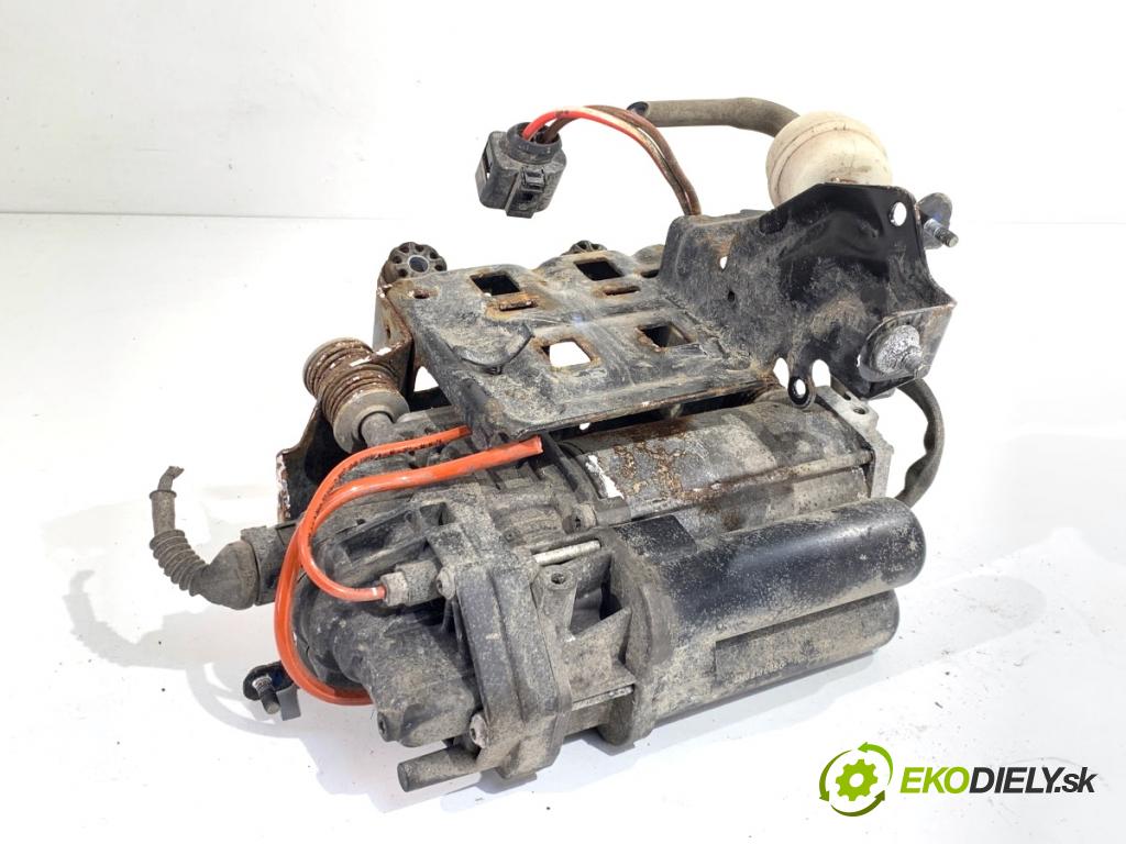 AUDI Q8 SUV 2018 210 kW 50 TDI Mild Hybrid quattro 2967 Pumpa nápravy 4M0616005G