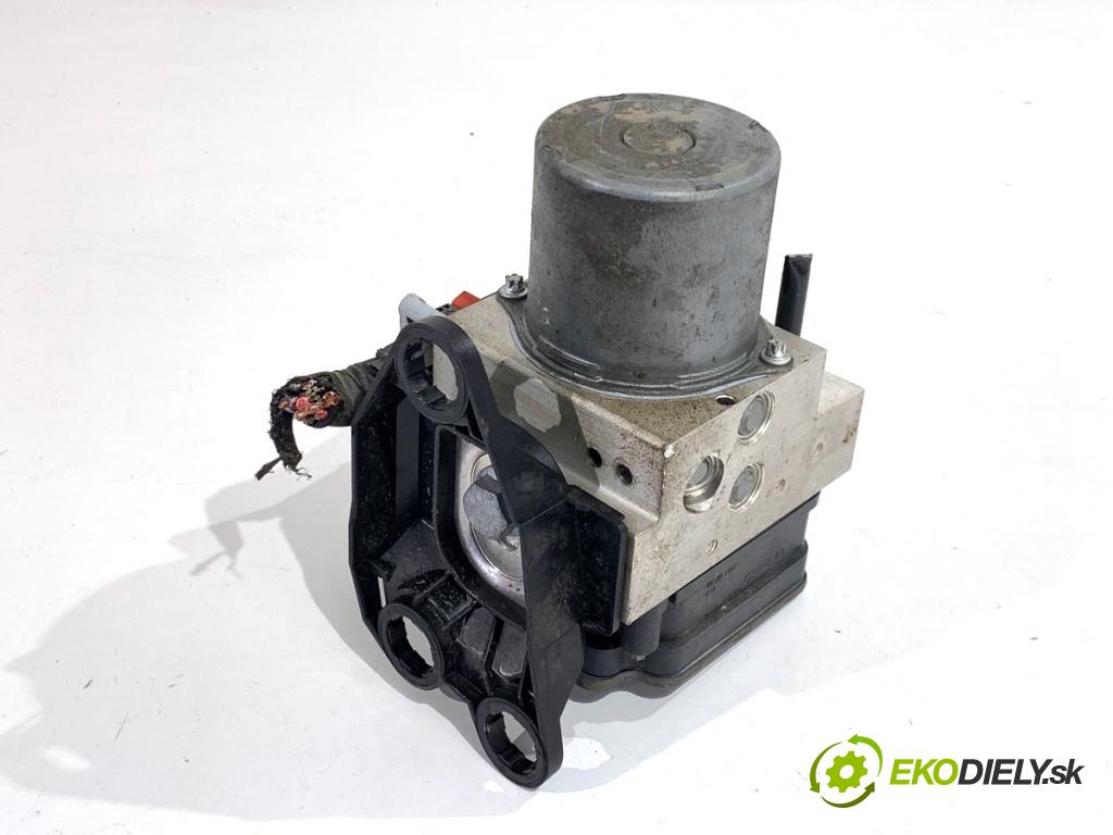 AUDI Q8 SUV 2018 210 kW 50 TDI Mild Hybrid quattro 2967 pumpa ABS 4M6614517AD 4M6907379N (Pumpa ABS)