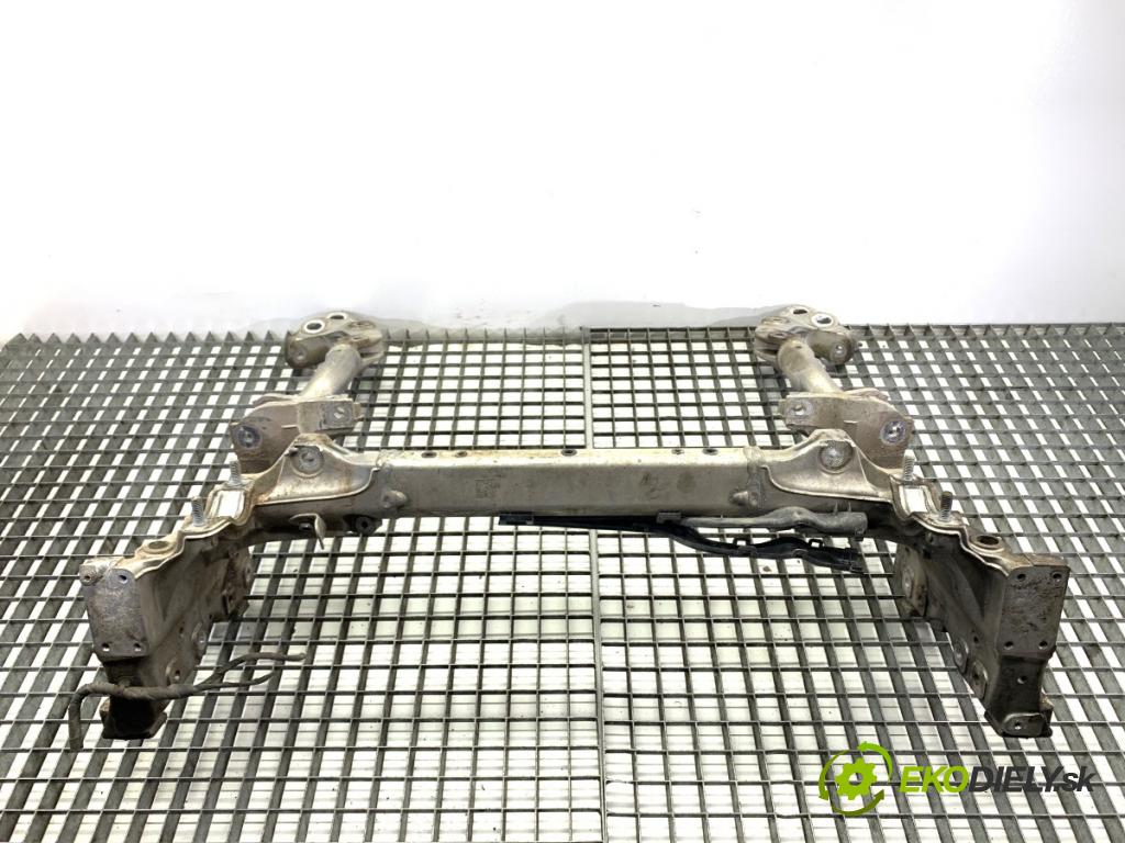 AUDI Q8 SUV 2018 210 kW 50 TDI Mild Hybrid quattro 2967 výztuha pod motor 4M0399315R (Přední výztuha)