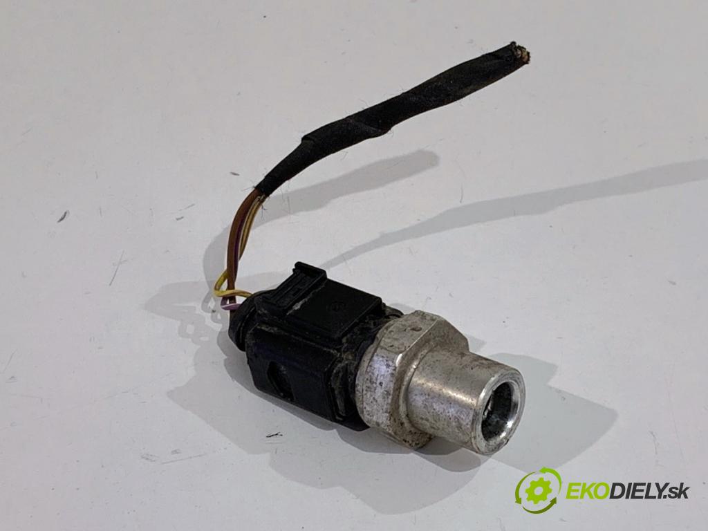 AUDI Q8 SUV 2018 210 kW 50 TDI Mild Hybrid quattro 2967 snímač klimatizace  (Snímač klimatizace)