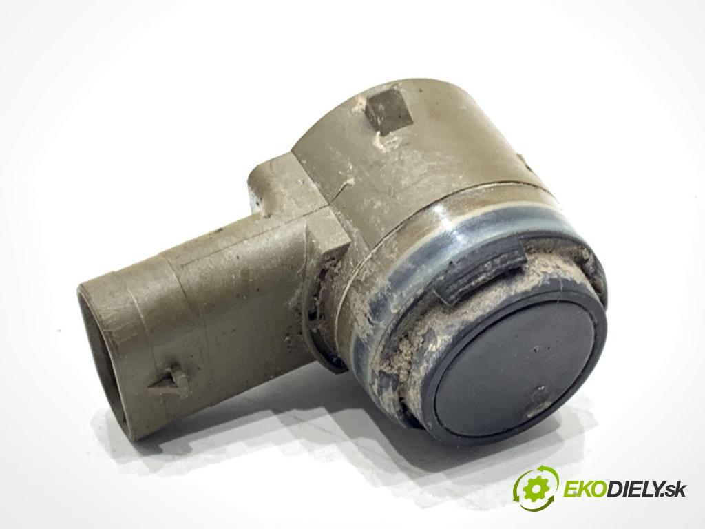 AUDI Q8 SUV 2018 210 kW 50 TDI Mild Hybrid quattro 2967 snímač PDC 5Q1919275