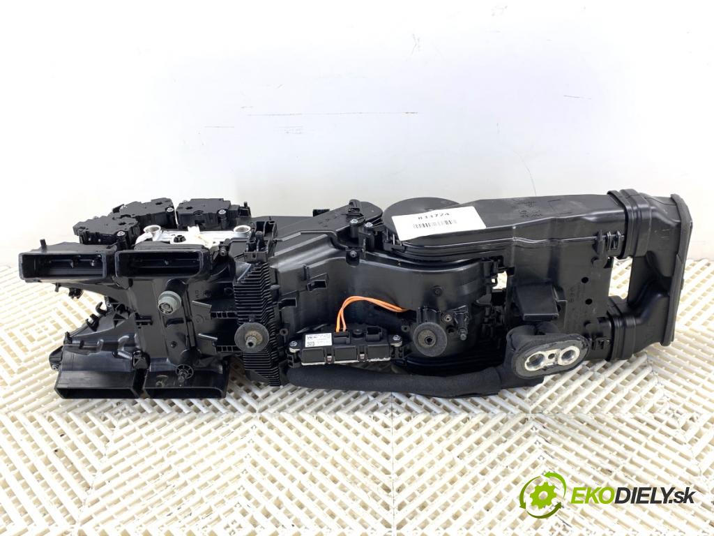 AUDI Q8 SUV 2018 210 kW 50 TDI Mild Hybrid quattro 2967 Výhrevné teleso, radiátor kúrenia zad 