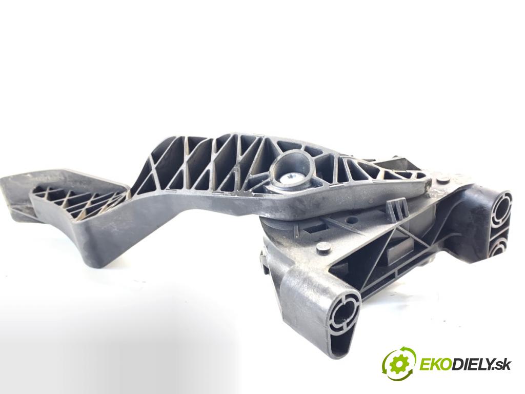 OPEL ZAFIRA B nadwozie wielkoprzestrzenne (MPV) 2006 103 kW 1.8 LPG (M75) 1796 Potenciometer plynu 9202341 (Potenciometer plynového pedálu)