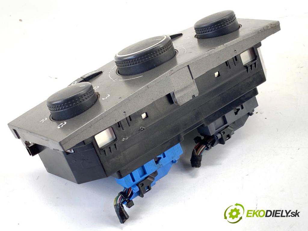 OPEL ZAFIRA B nadwozie wielkoprzestrzenne (MPV) 2006 103 kW 1.8 LPG (M75) 1796 Panel ovládania kúrenia 13231049 (Prepínacie páčky pod volantom)