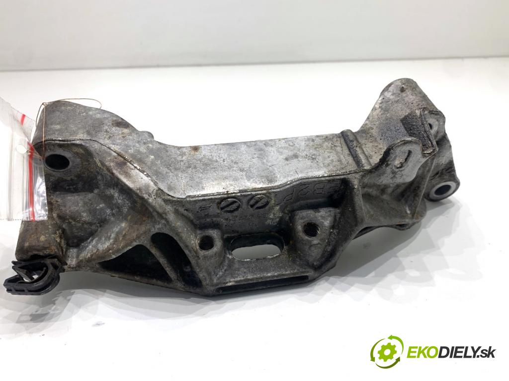 OPEL CORSA F liftback 2023 74 kW 1.2 (68) 1199 Držiak Motor 9813582980
