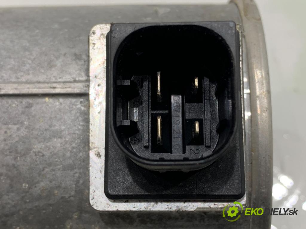 VOLVO S90 II sedan 2019 223 kW T8 Hybrid AWD 1969 pumpa vody 327827210 (Vodní pumpa)