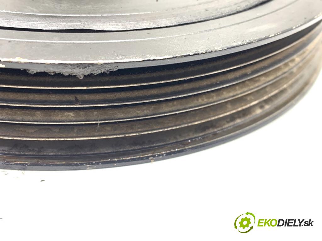 HYUNDAI i20 II liftback 2015 74 kW 1.4 1368 koleso kolesová hriadeľa (Remenica)