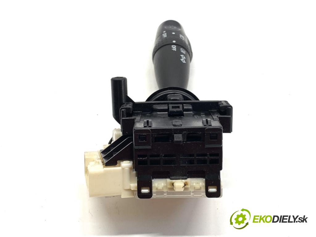 SUZUKI SWIFT III liftback 2007 68 kW 1.3 (RS 413) 1328 přepínač směrovek 173744 (Páčky pod volantem)