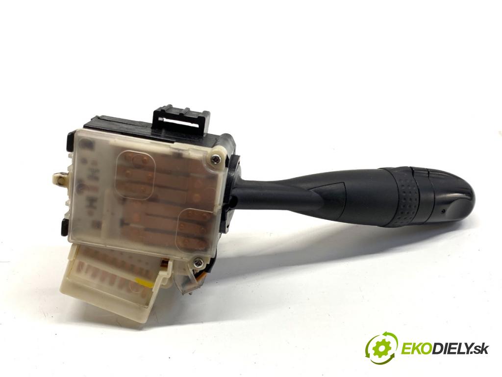 SUZUKI SWIFT III liftback 2007 68 kW 1.3 (RS 413) 1328 přepínač směrovek 173744 (Páčky pod volantem)