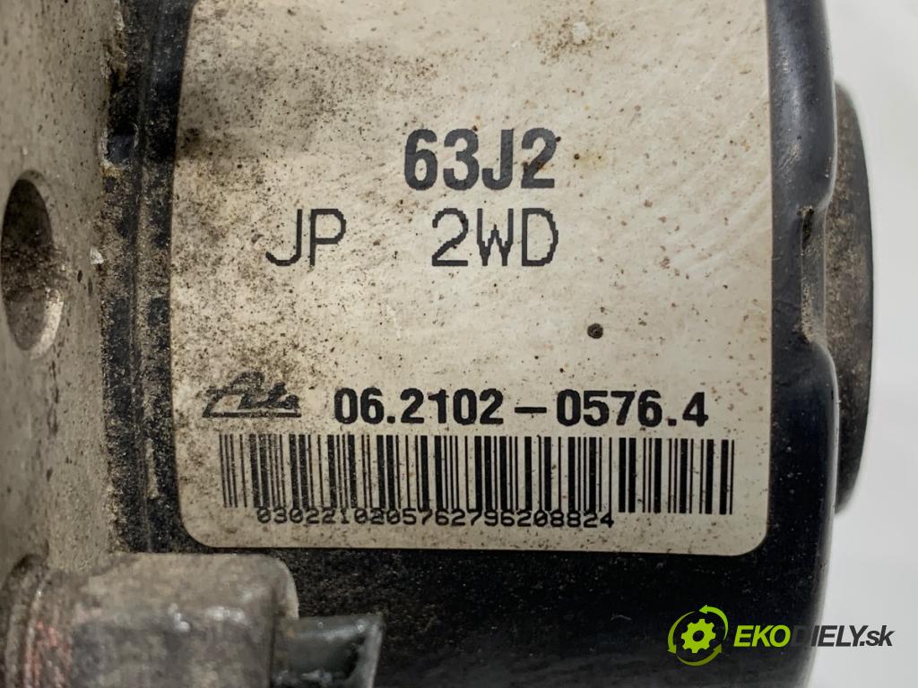 SUZUKI SWIFT III liftback 2007 68 kW 1.3 (RS 413) 1328 pumpa ABS 63J2 (Pumpa ABS)