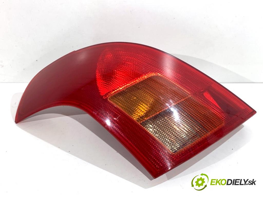 SUZUKI SWIFT III liftback 2007 68 kW 1.3 (RS 413) 1328 Svetlo ľavy zad 
