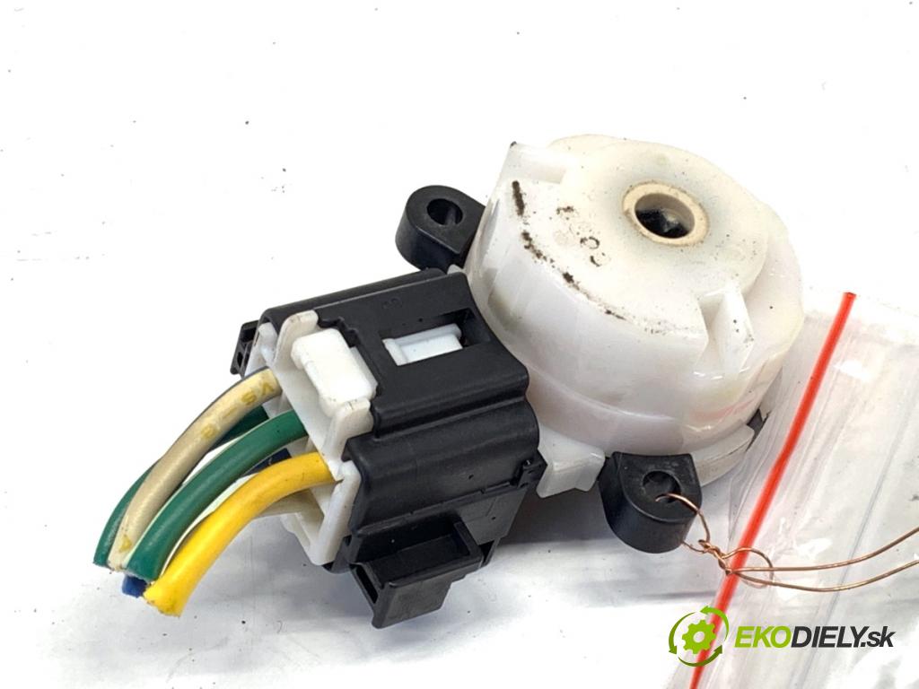 SUZUKI SWIFT III liftback 2007 68 kW 1.3 (RS 413) 1328 Kocka, vložka spínacej skrinky  (Spínacia skrinka)