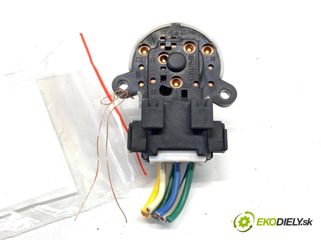 SUZUKI SWIFT III liftback 2007 68 kW 1.3 (RS 413) 1328 Kocka, vložka spínacej skrinky  (Spínacia skrinka)