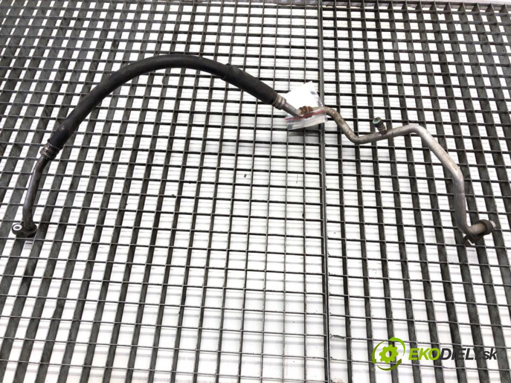 SUZUKI SWIFT III liftback 2007 68 kW 1.3 (RS 413) 1328 rúrka klimatizácie  (Rúrka klimatizácie)