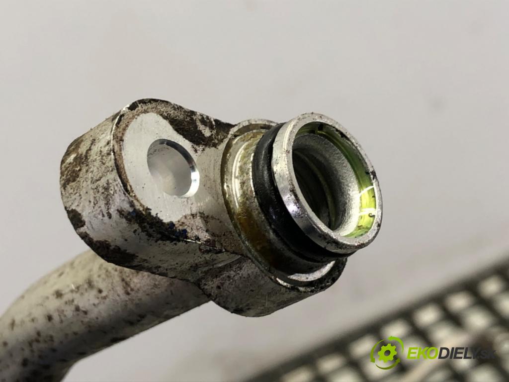 SUZUKI SWIFT III liftback 2007 68 kW 1.3 (RS 413) 1328 rúrka klimatizácie  (Rúrka klimatizácie)