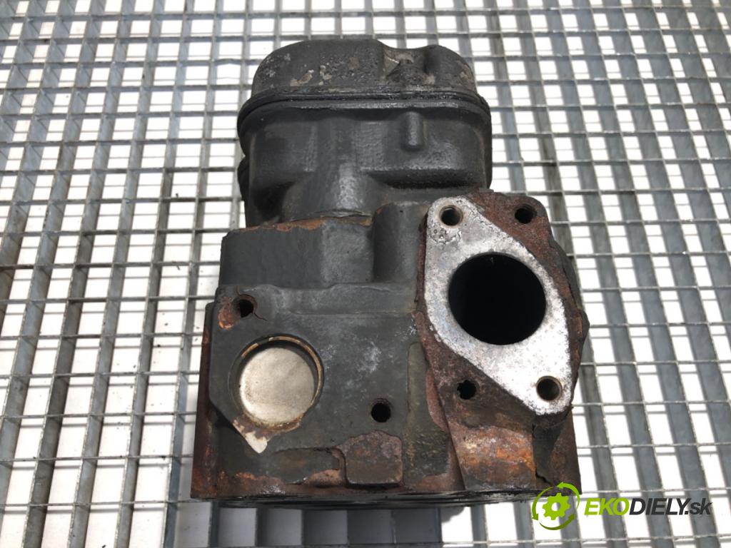 SCANIA P,G,R,T - series Ciągnik siodłowy 2008 279 kW R 380 279 kW [380 KM] olej napędowy 2004 - 2022 10600 Hlava valcov 1804716 (Hlava valcov)