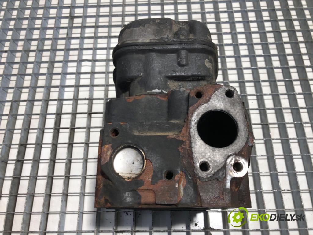 SCANIA P,G,R,T - series Ciągnik siodłowy 2008 279 kW R 380 279 kW [380 KM] olej napędowy 2004 - 2022 10600 Hlava valcov 1804716 (Hlava valcov)