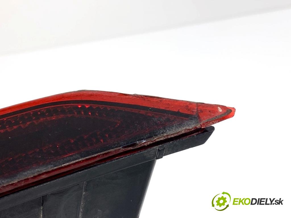 AUDI Q8 SUV 2018 210 kW 50 TDI Mild Hybrid quattro 2967 reflexne Svetlo nárazníka pravy zad 4M8945702