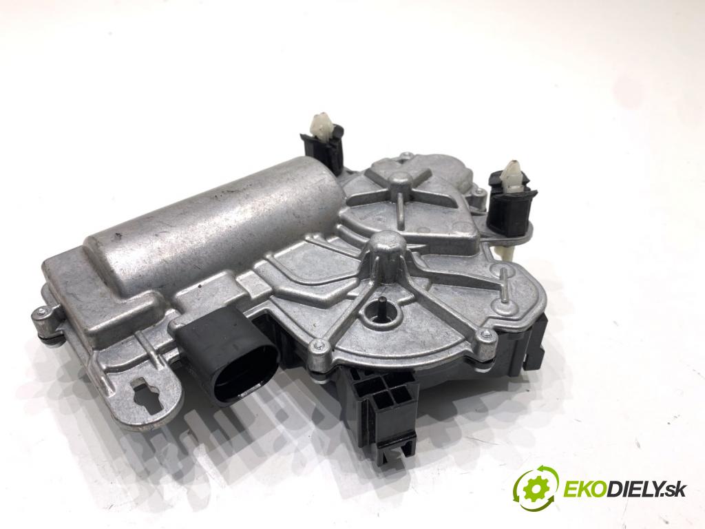 AUDI Q8 SUV 2018 210 kW 50 TDI Mild Hybrid quattro 2967 VLAK: dveří zadní část 3V5827887C