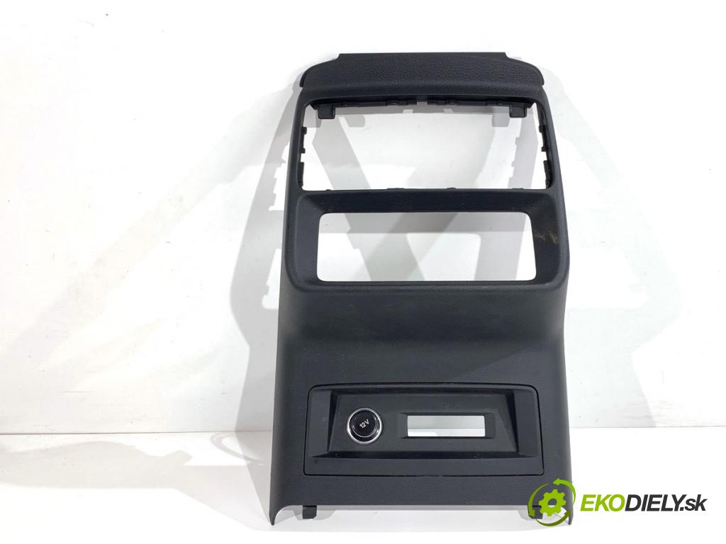 AUDI Q8 SUV 2018 210 kW 50 TDI Mild Hybrid quattro 2967 Panel TUNEL: HNÍZDO: ZAPAĽOVAČE: 4M8863440