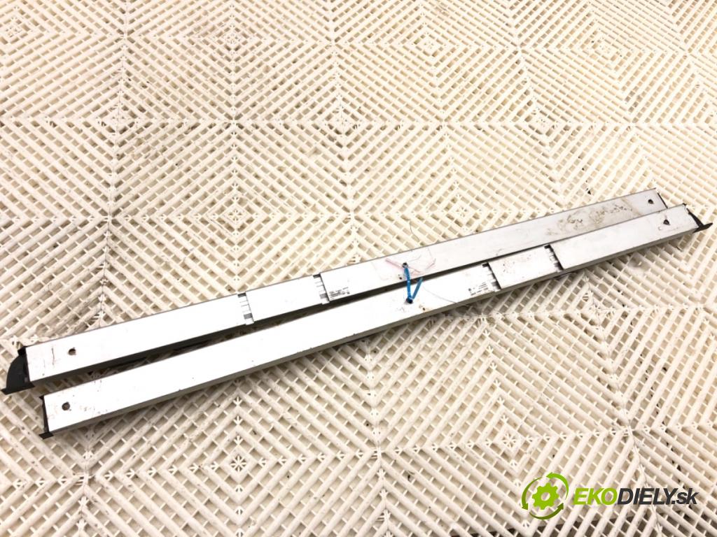 AUDI Q8 SUV 2018 210 kW 50 TDI Mild Hybrid quattro 2967 lyžiny kufra 4M88635564PK