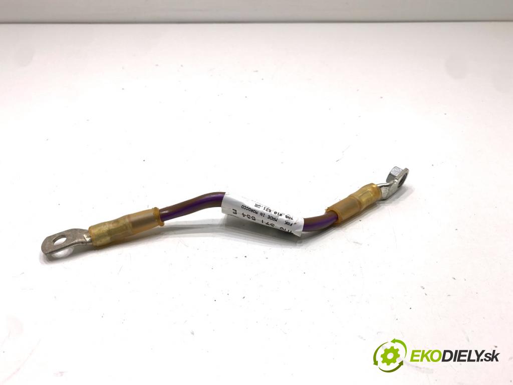 AUDI Q8 SUV 2018 210 kW 50 TDI Mild Hybrid quattro 2967 trubka HMOTNOST BATERIE: 4M6971534E