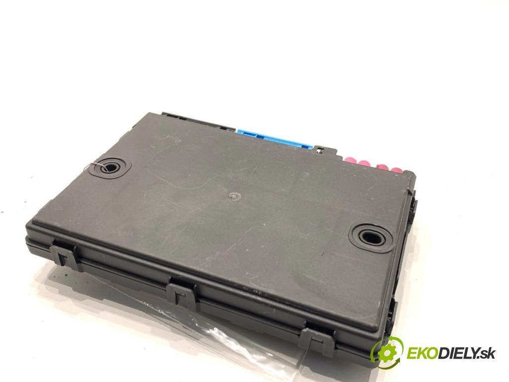 AUDI Q8 SUV 2018 210 kW 50 TDI Mild Hybrid quattro 2967 modul GATEWAY 4N2907468AB