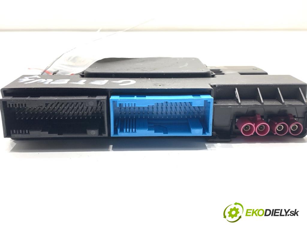 AUDI Q8 SUV 2018 210 kW 50 TDI Mild Hybrid quattro 2967 modul GATEWAY 4N2907468AB