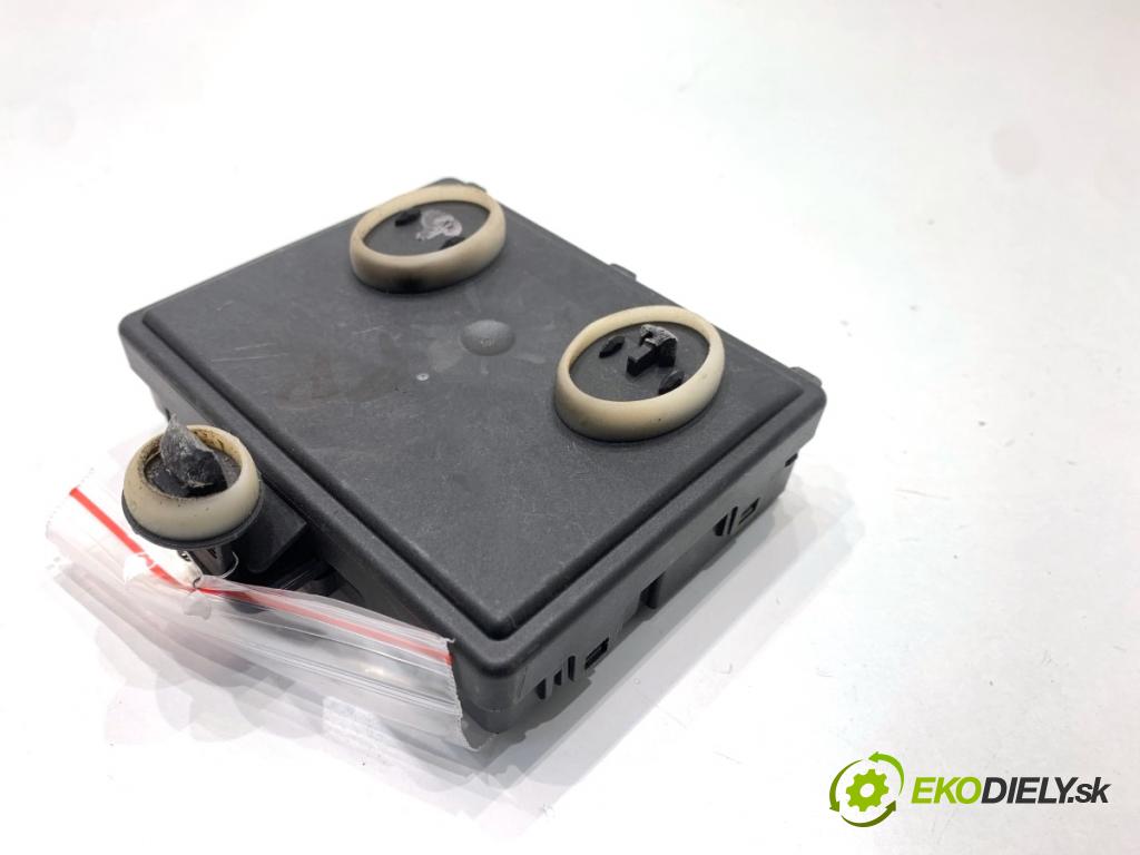 AUDI Q8 SUV 2018 210 kW 50 TDI Mild Hybrid quattro 2967 modul dveře 4M1959592D