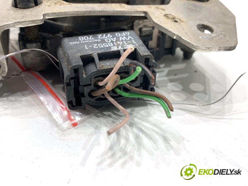 AUDI Q8 SUV 2018 210 kW 50 TDI Mild Hybrid quattro 2967 RADAR: DISTRONIC 4M0907561L