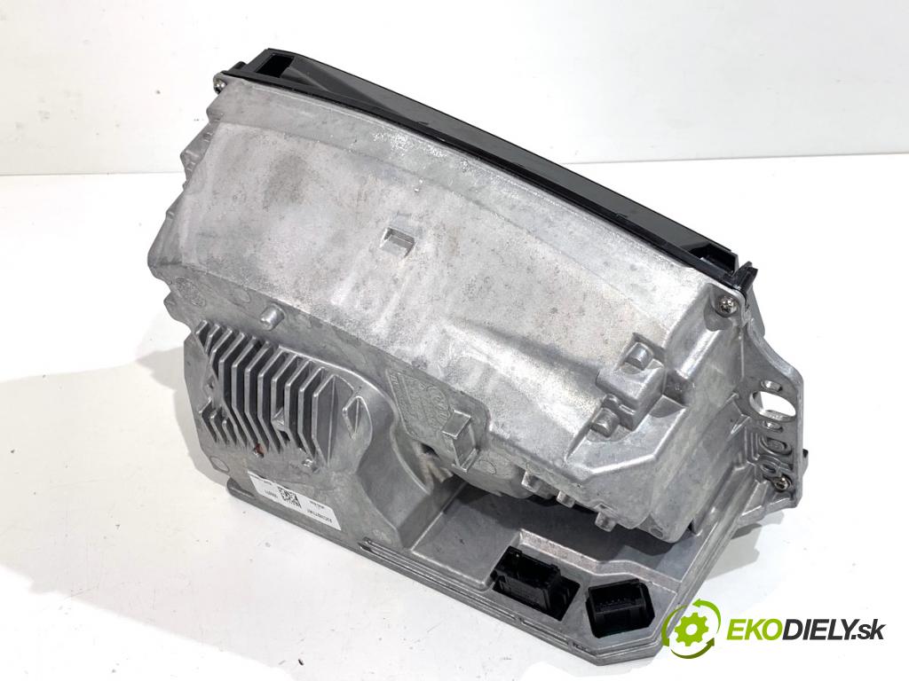 AUDI Q8 SUV 2018 210 kW 50 TDI Mild Hybrid quattro 2967 Dislpej HEAD UP 4M8919617B