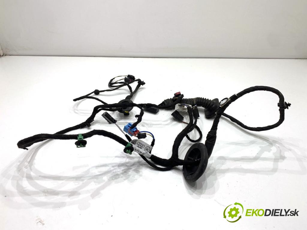 AUDI Q8 SUV 2018 210 kW 50 TDI Mild Hybrid quattro 2967 káblovačka dveře zadní část levý 4M8971687CA