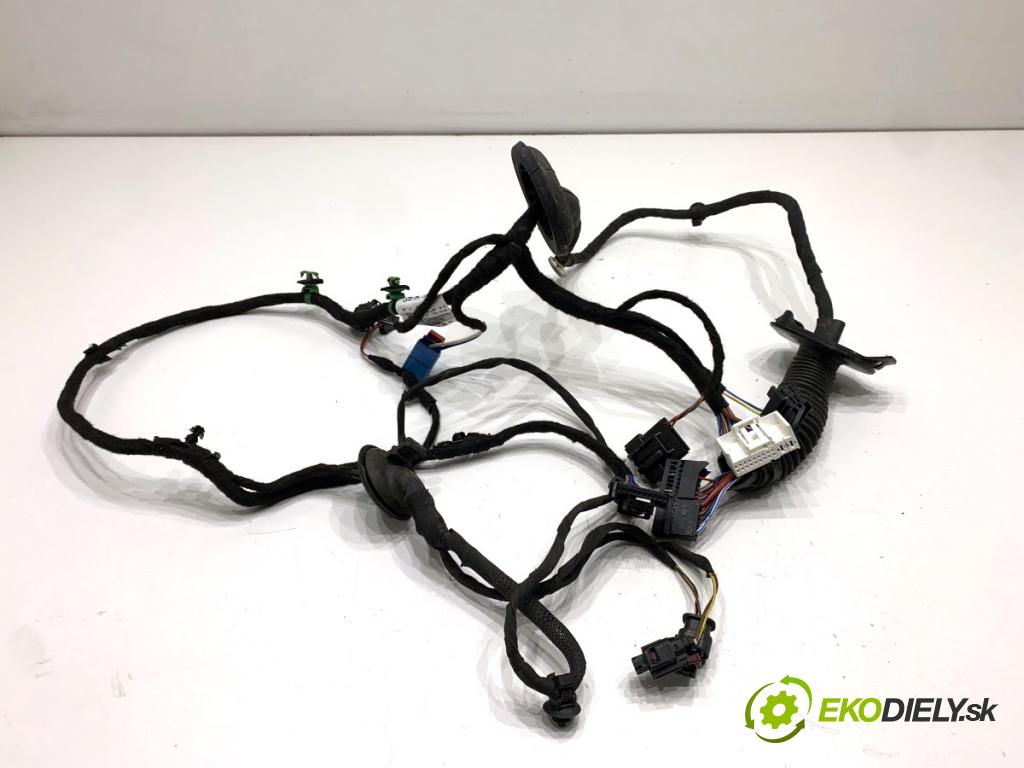 AUDI Q8 SUV 2018 210 kW 50 TDI Mild Hybrid quattro 2967 káblovačka dveře zadní část levý 4M8971687CA