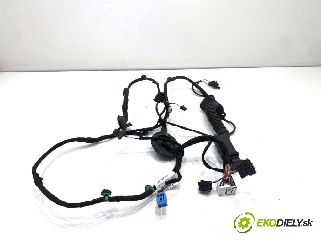 AUDI Q8 SUV 2018 210 kW 50 TDI Mild Hybrid quattro 2967 káblovačka dveře zadní část pravý 4M8971687CA