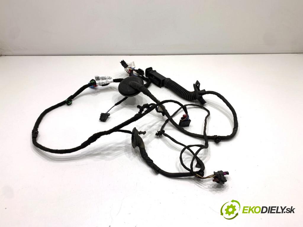 AUDI Q8 SUV 2018 210 kW 50 TDI Mild Hybrid quattro 2967 káblovačka dveře zadní část pravý 4M8971687CA