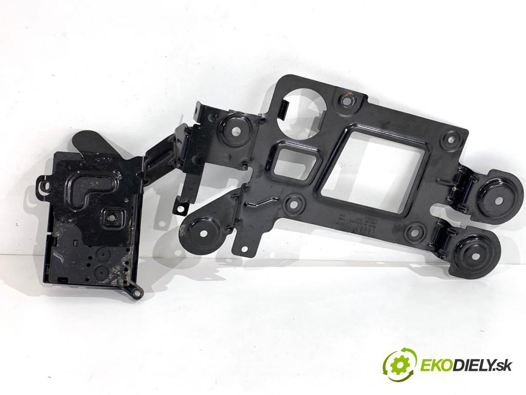 AUDI Q8 SUV 2018 210 kW 50 TDI Mild Hybrid quattro 2967 uchycení držák 4M6907349