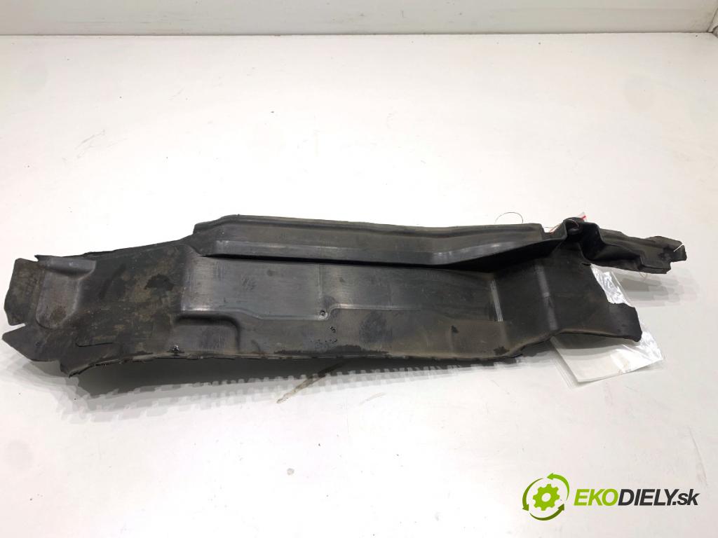 AUDI A7 4G liftback 2015 412 kW RS7 quattro 3993 Volant vzduchu 4G0121283AP