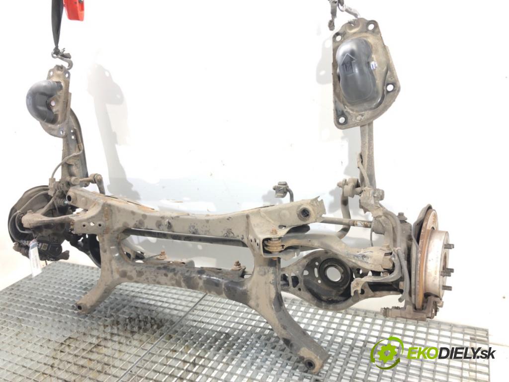 TOYOTA COROLLA E21 sedan 2019 72 kW 1.8 VVTi Hybrid (ZWE211, MZEA12) 1798 Výstuha zad