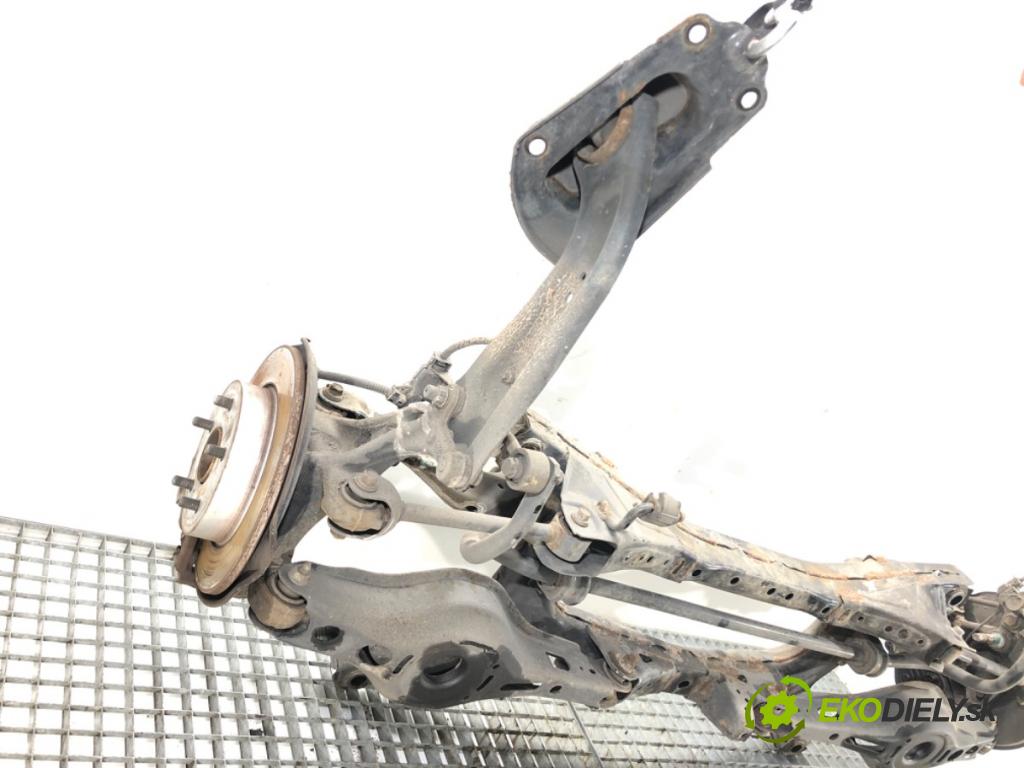 TOYOTA COROLLA E21 sedan 2019 72 kW 1.8 VVTi Hybrid (ZWE211, MZEA12) 1798 Výstuha zad