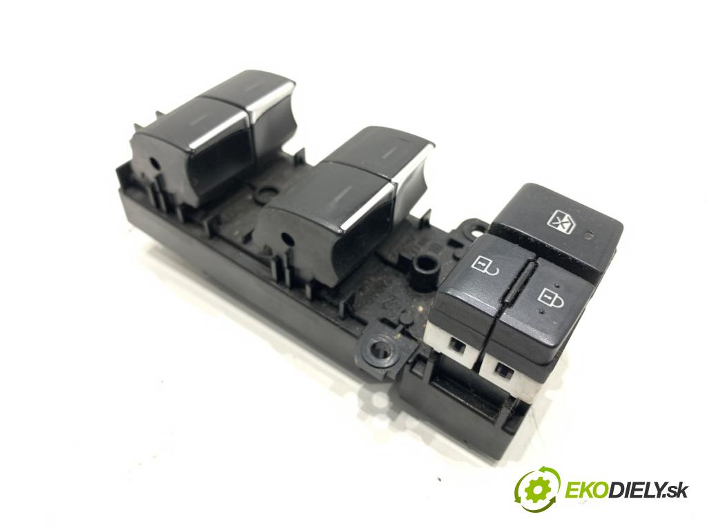 TOYOTA COROLLA E21 sedan 2019 72 kW 1.8 VVTi Hybrid (ZWE211, MZEA12) 1798 Prepínač okien 84040-02160 (Prepínacie páčky pod volantom)