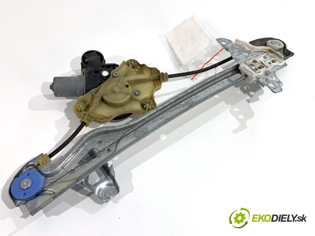 TOYOTA COROLLA E21 sedan 2019 72 kW 1.8 VVTi Hybrid (ZWE211, MZEA12) 1798 mechanismus okna pravý zadní část 69830-02730