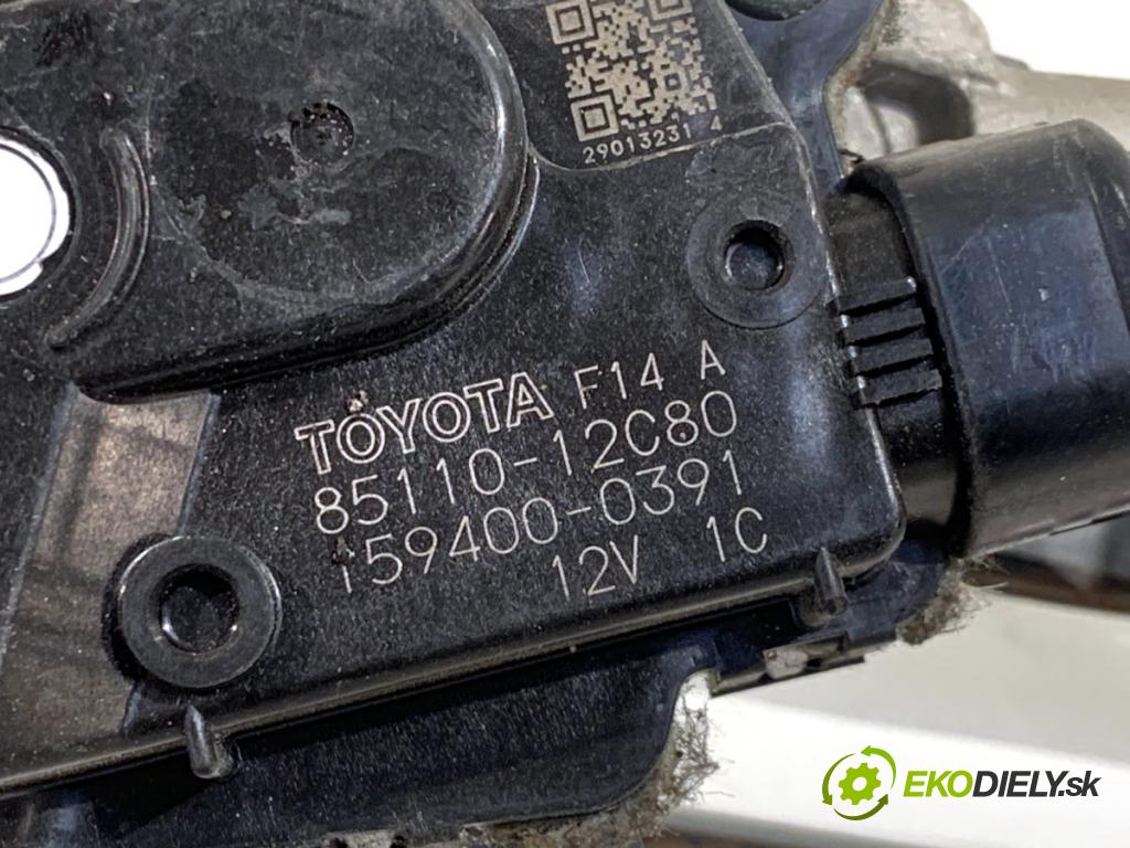 TOYOTA COROLLA E21 sedan 2019 72 kW 1.8 VVTi Hybrid (ZWE211, MZEA12) 1798 Mechanizmus stieračov predný 85110-12C80 (Motorček stieračov predný)