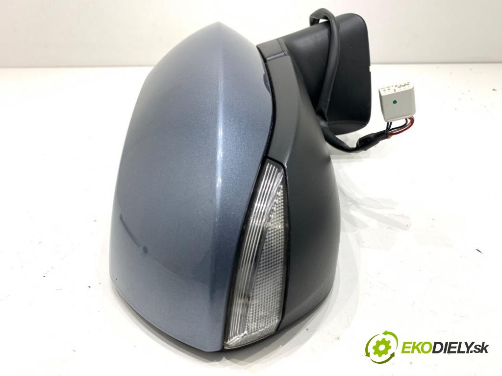 TOYOTA COROLLA E21 sedan 2019 72 kW 1.8 VVTi Hybrid (ZWE211, MZEA12) 1798 zpětné zrcátko pravý