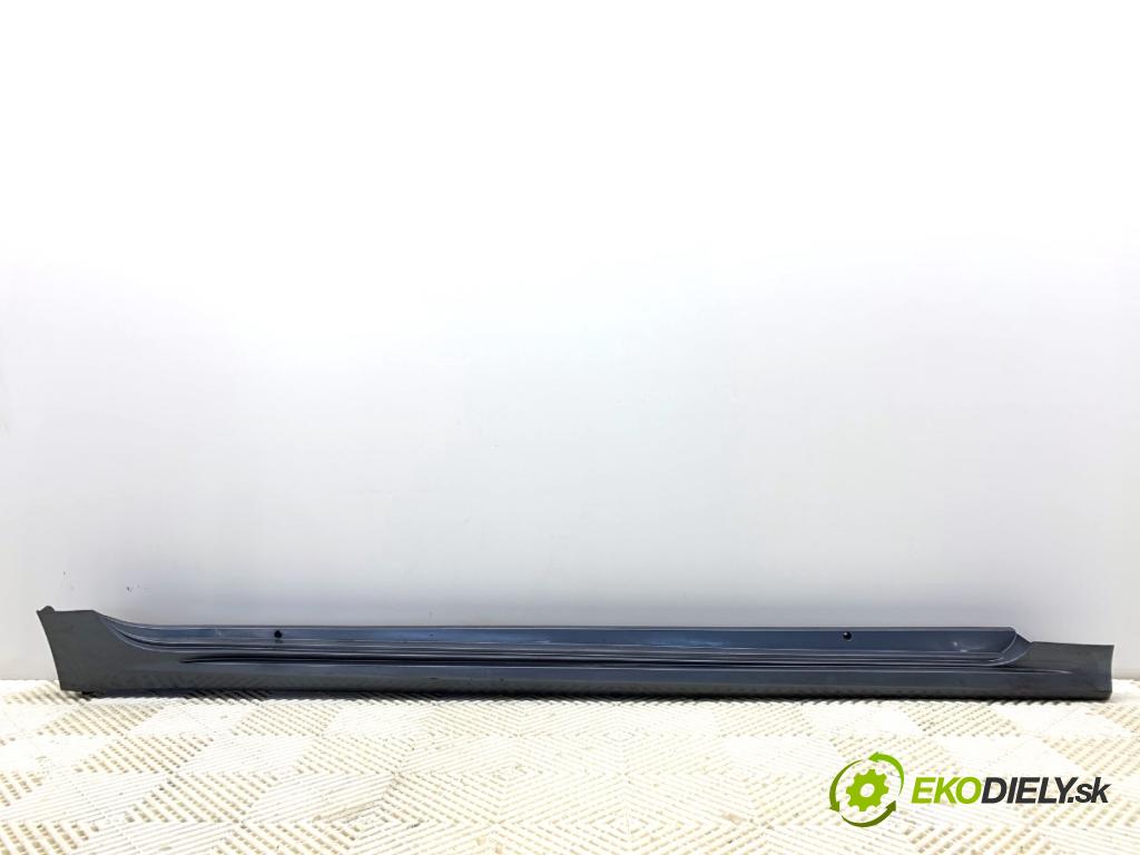 TOYOTA COROLLA E21 sedan 2019 72 kW 1.8 VVTi Hybrid (ZWE211, MZEA12) 1798 lišta prahová pravý 