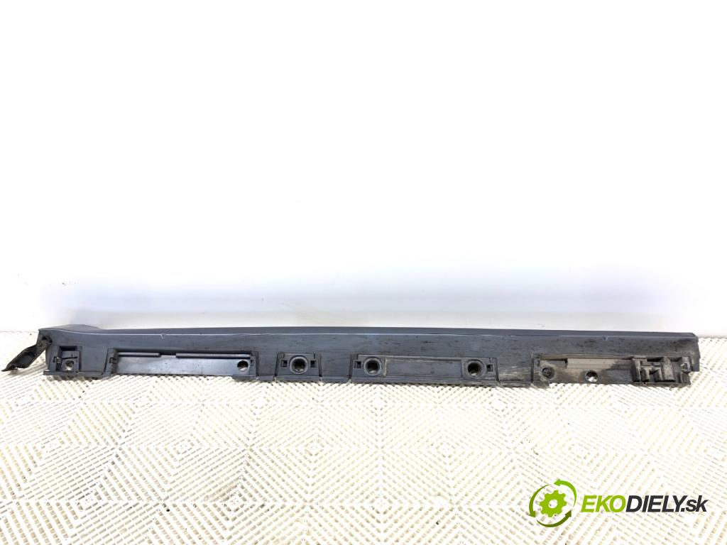 TOYOTA COROLLA E21 sedan 2019 72 kW 1.8 VVTi Hybrid (ZWE211, MZEA12) 1798 Lišta prahová pravy