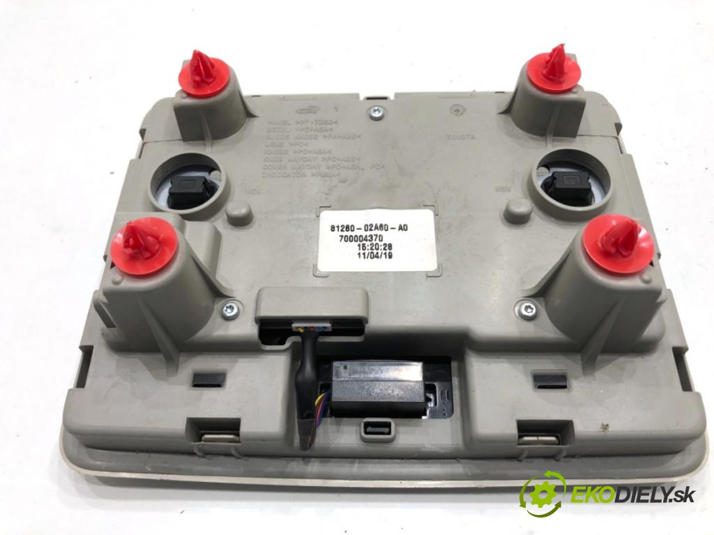 TOYOTA COROLLA E21 sedan 2019 72 kW 1.8 VVTi Hybrid (ZWE211, MZEA12) 1798 světlo stropní 81260-02A60-A0