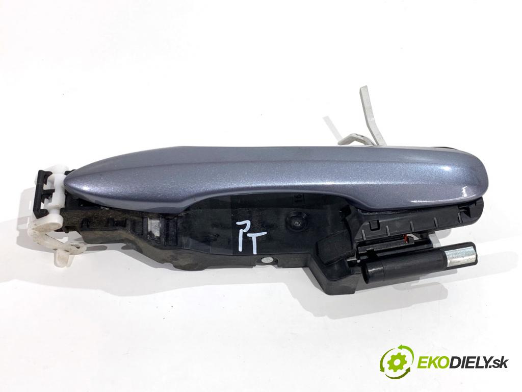 TOYOTA COROLLA E21 sedan 2019 72 kW 1.8 VVTi Hybrid (ZWE211, MZEA12) 1798 klika vnejší pravý zadní část 