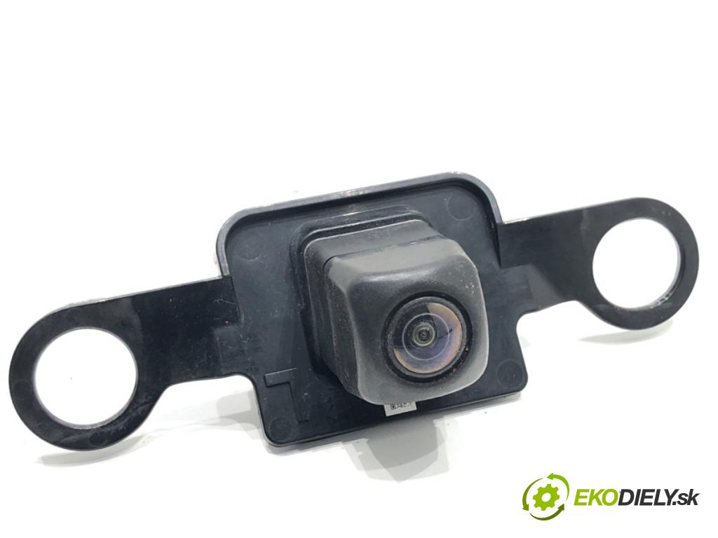 TOYOTA COROLLA E21 sedan 2019 72 kW 1.8 VVTi Hybrid (ZWE211, MZEA12) 1798 KAMERA ZPĚT: 86790-02240